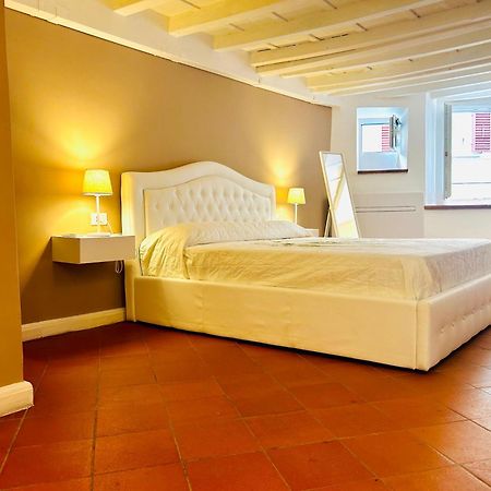 Amazing Apartment In Piazza Santa Croce Firenze Buitenkant foto